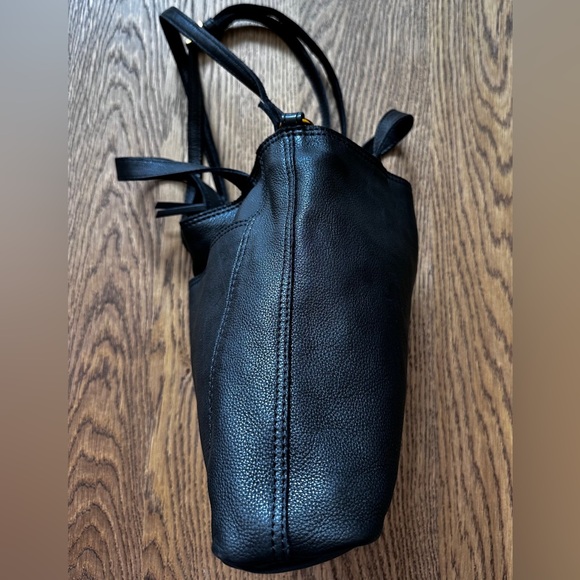 Margot New York Pebbled Leather Minimalist Tote Bag Black - Picture 4 of 13